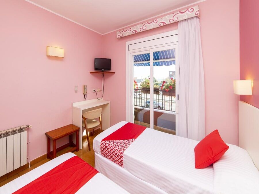 Casa Feliu Hostal Santa Susanna Ngoại thất bức ảnh