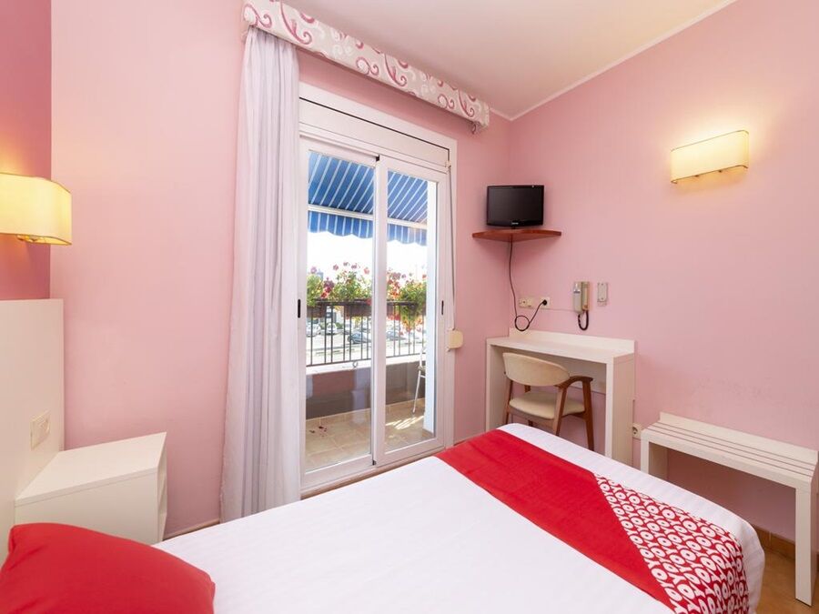 Casa Feliu Hostal Santa Susanna Ngoại thất bức ảnh
